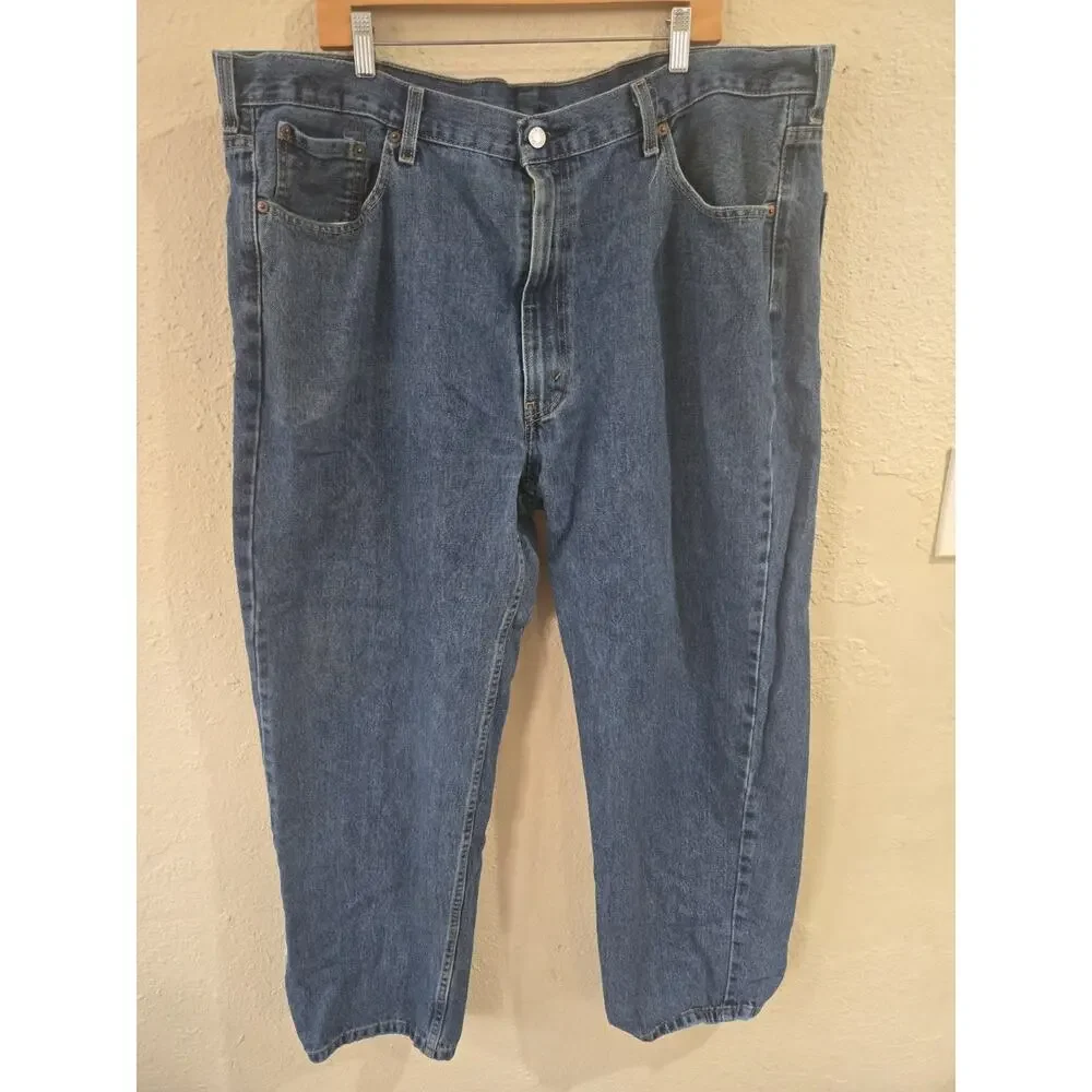 Vintage Levi's 550 Jeans Men's Relaxed straight leg Size 44x30 medium wash blue